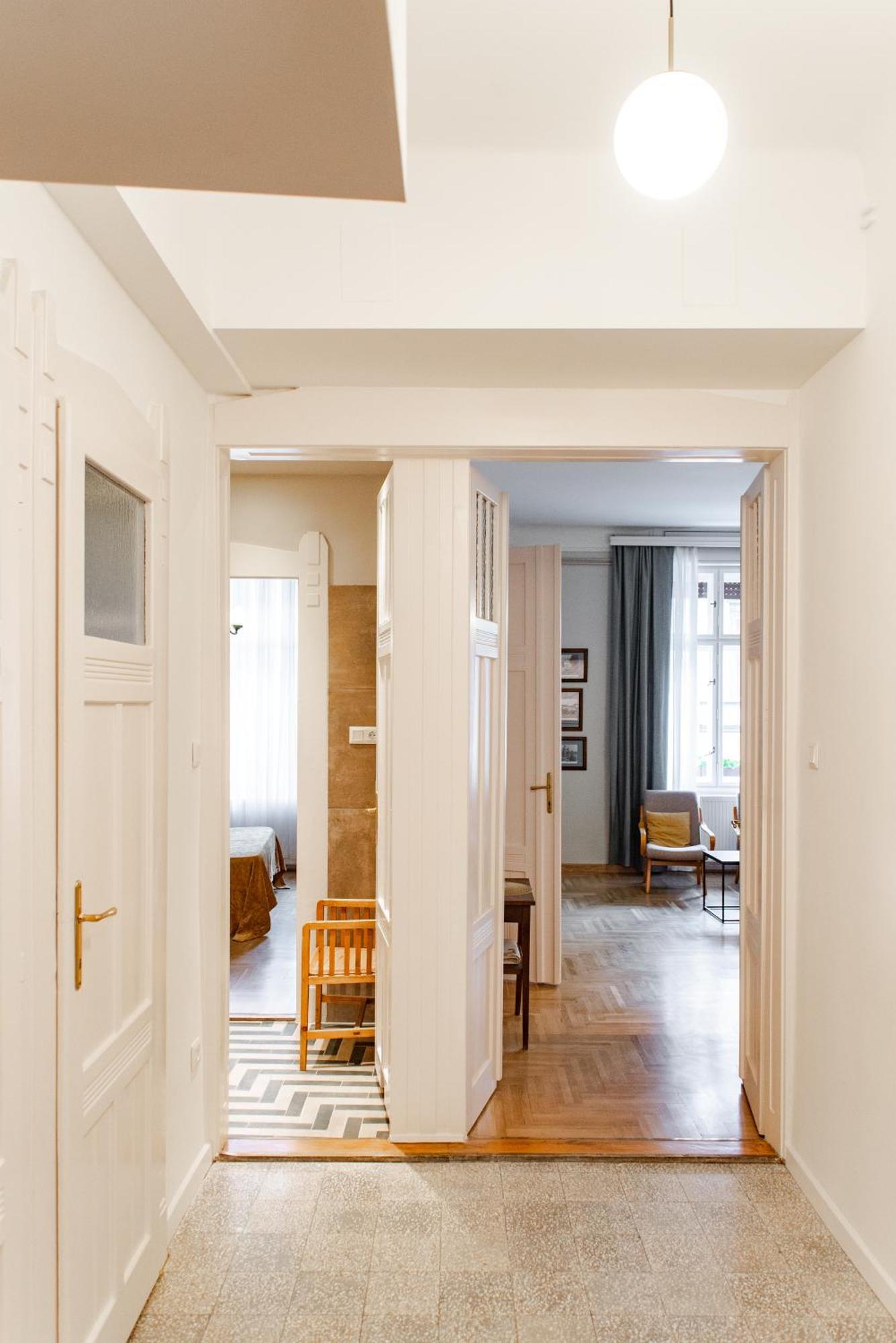 Spacious Family Suite Along River Side, In The Heart Of Buda بودابست المظهر الخارجي الصورة
