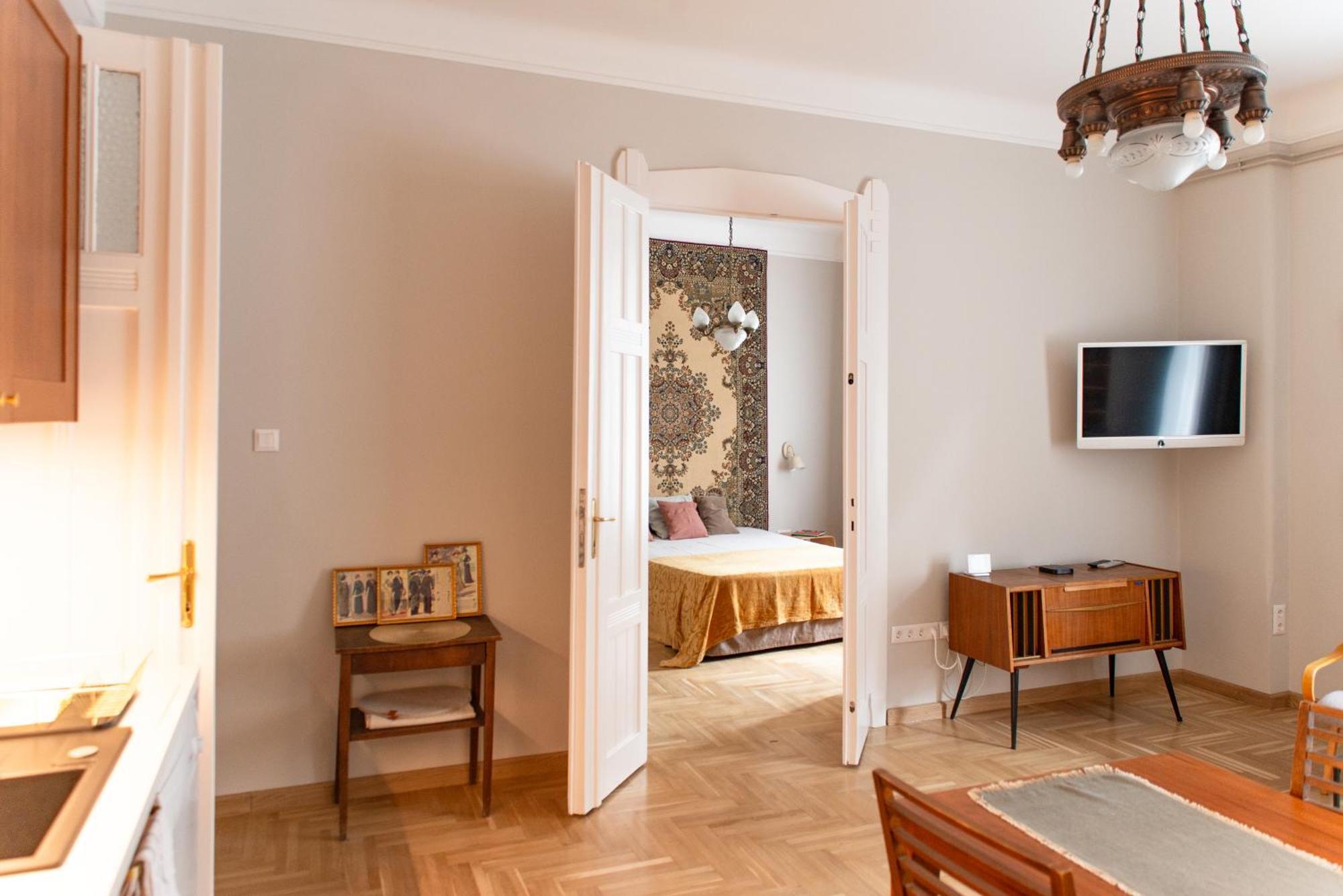 Spacious Family Suite Along River Side, In The Heart Of Buda بودابست المظهر الخارجي الصورة